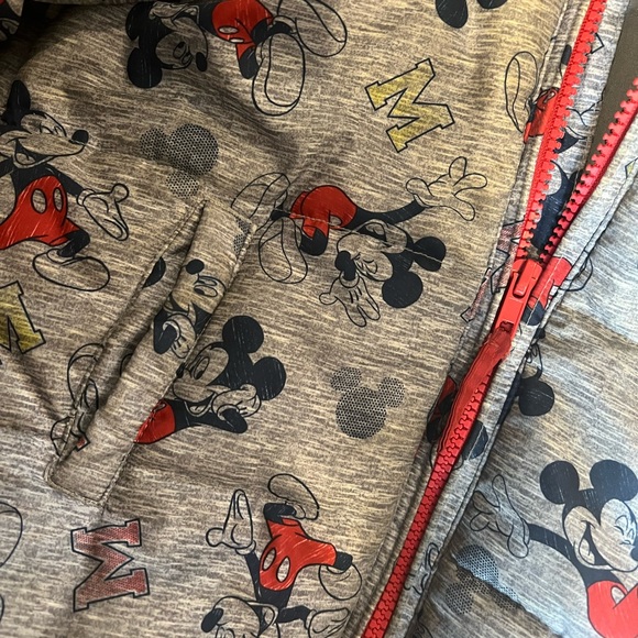 3T Mickey Puffer Coat Disney Jr. with Hood - grey & red - Picture 3 of 4